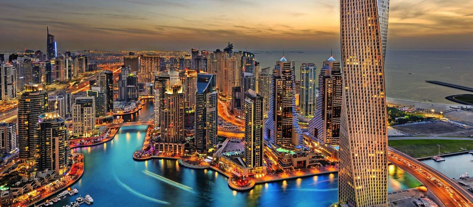 Hafen von Dubai © ajandali - stock.adobe.com