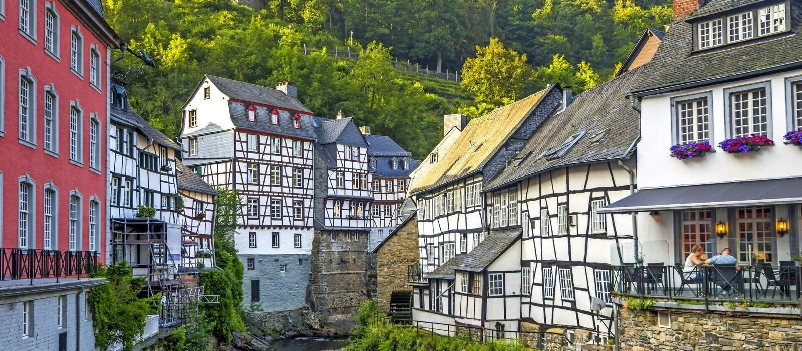 Monschau in der Eifel  © pure-life-pictures - stock.adobe.com