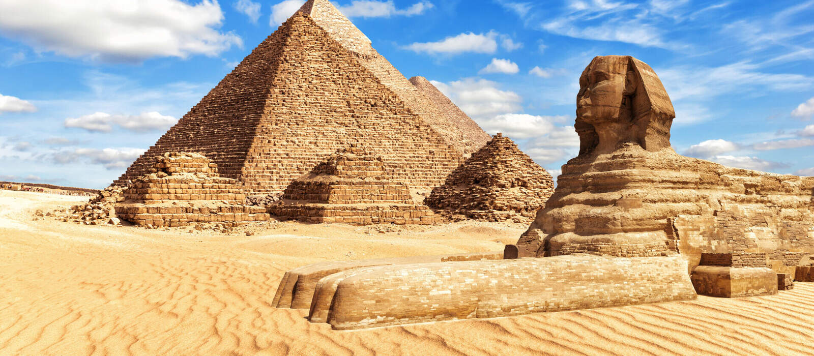 Blick auf die Große Sphinx und die Pyramiden von Gizeh, Ägypten ©AlexAnton - stock.adobe.com