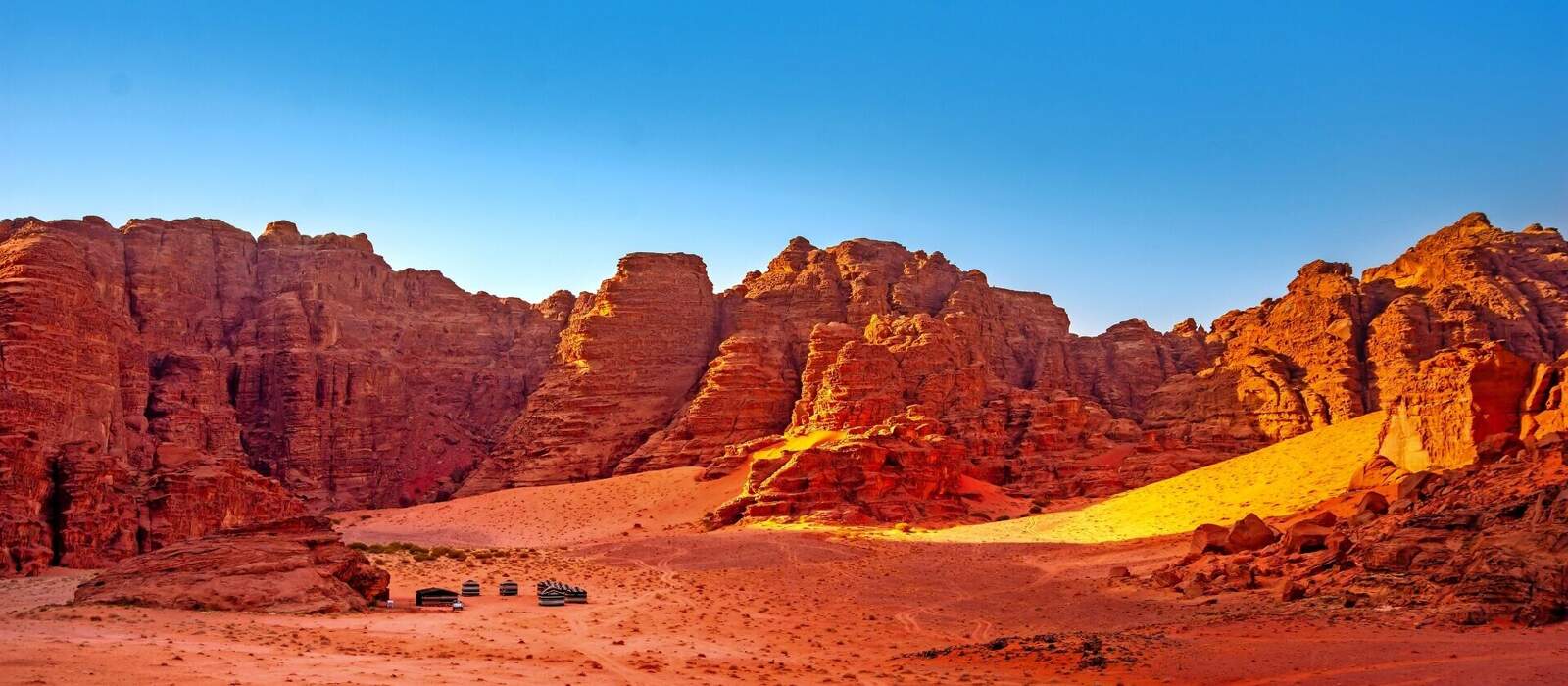 Wadi Rum desert in Jordan © gatsi - stock.adobe.com