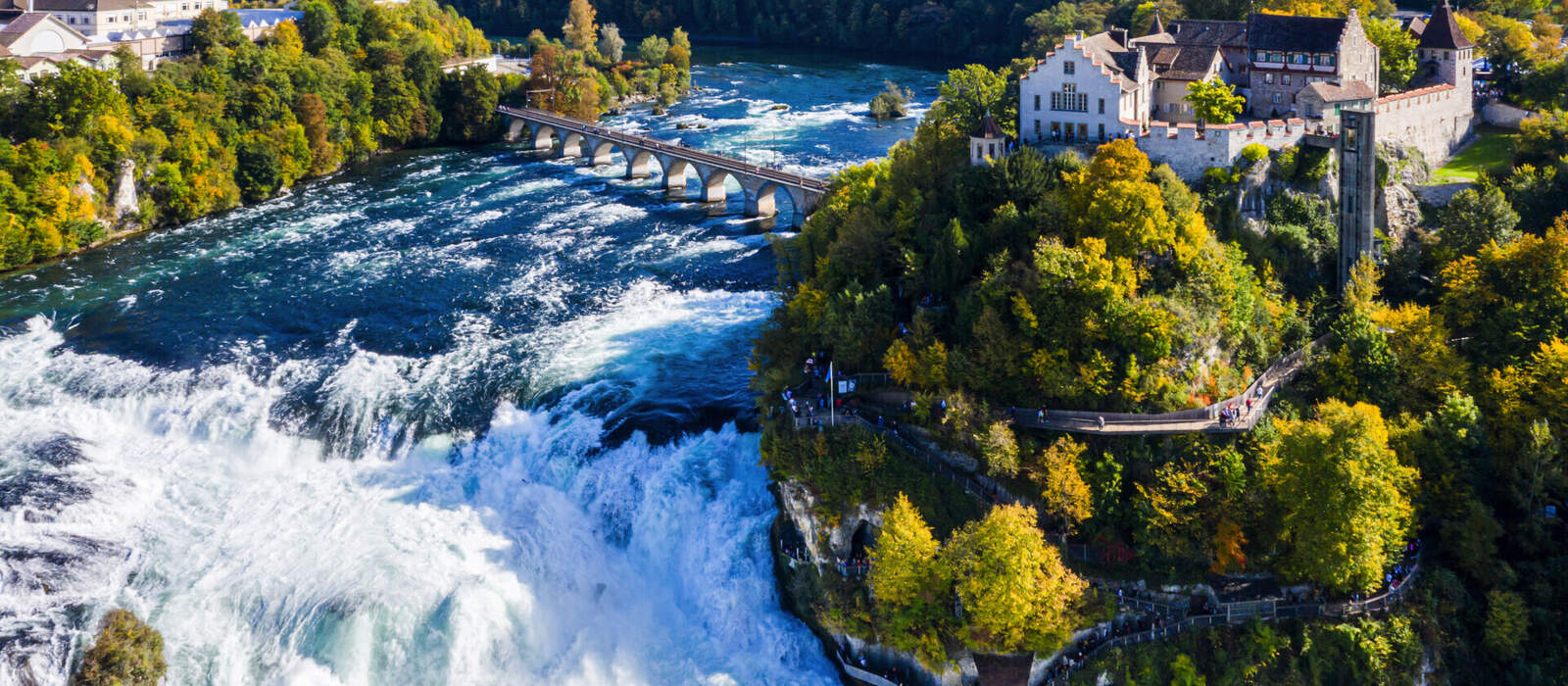 Schloss Laufen am Rheinfall ©Dmitry - stock.adobe.com