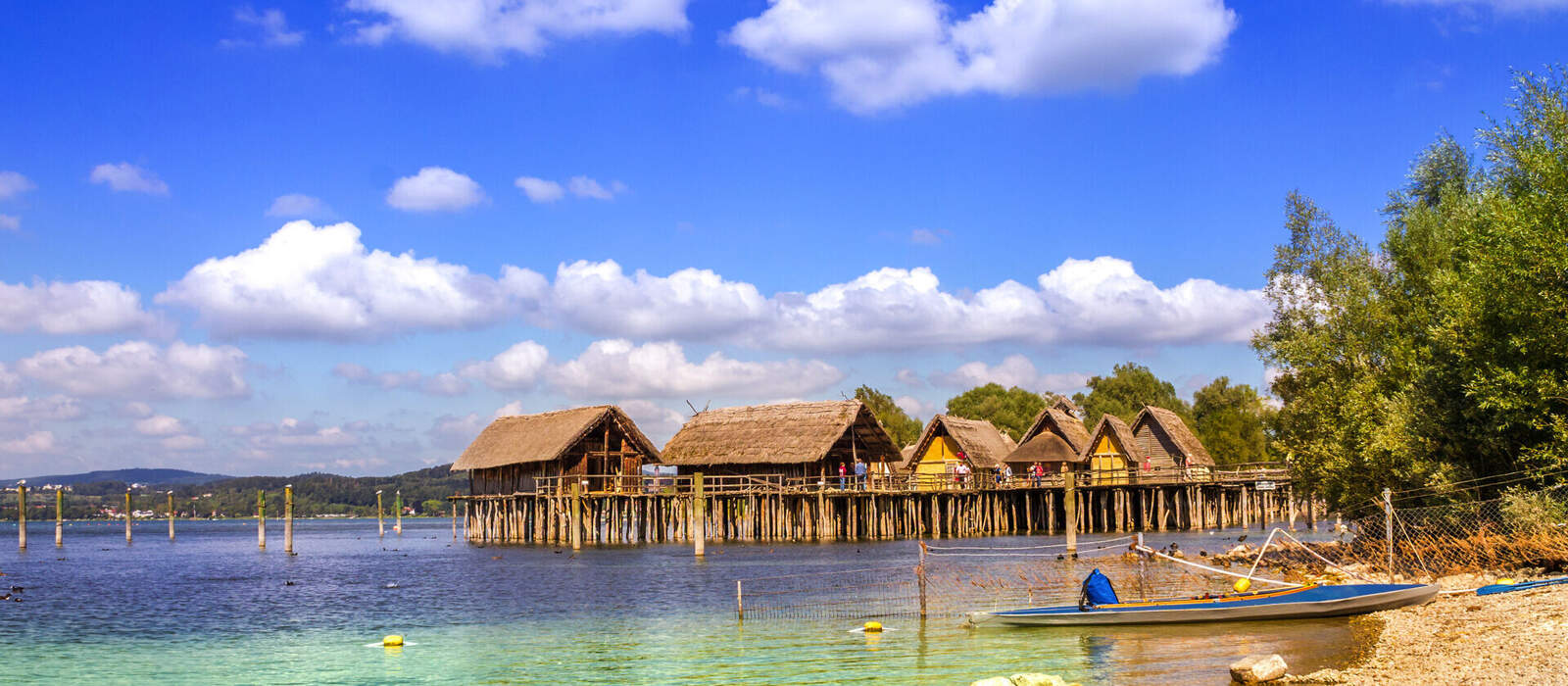 Pfahlbauten in Uhldingen-Müldorf am Bodensee © Sina Ettmer - stock.adobe.com