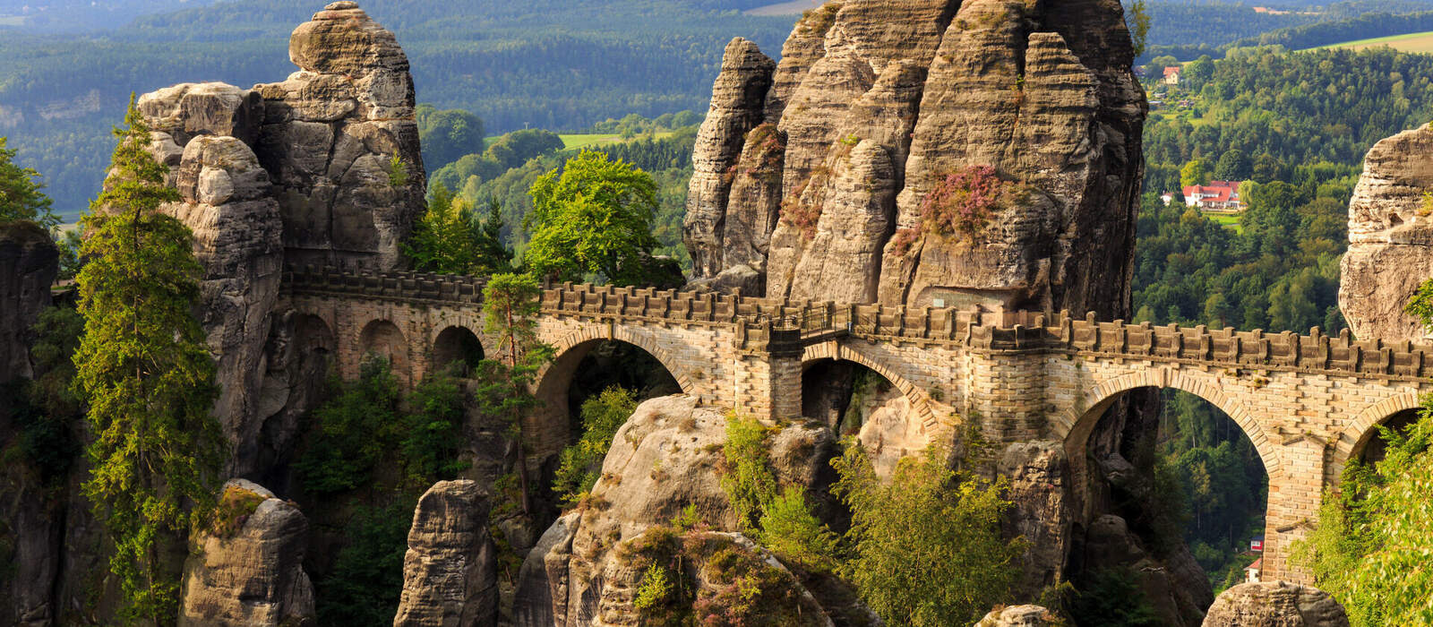 Bastei in der Sächsischen Schweiz © andiz275 - stock.adobe.com