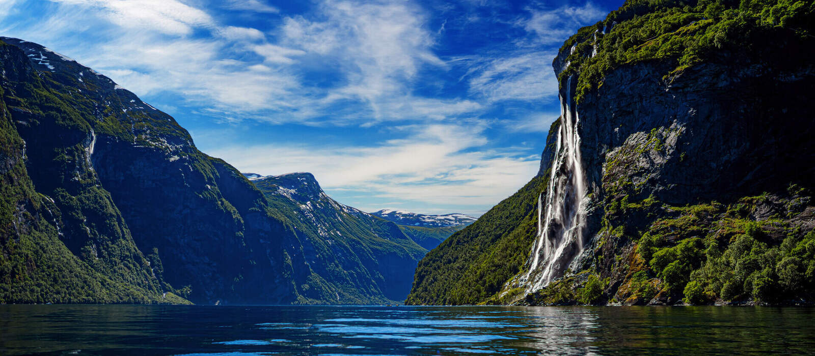 Wasserfälle Sieben Schwestern im Geirangerfjord © Andrey Armyagov - stock.adobe.com