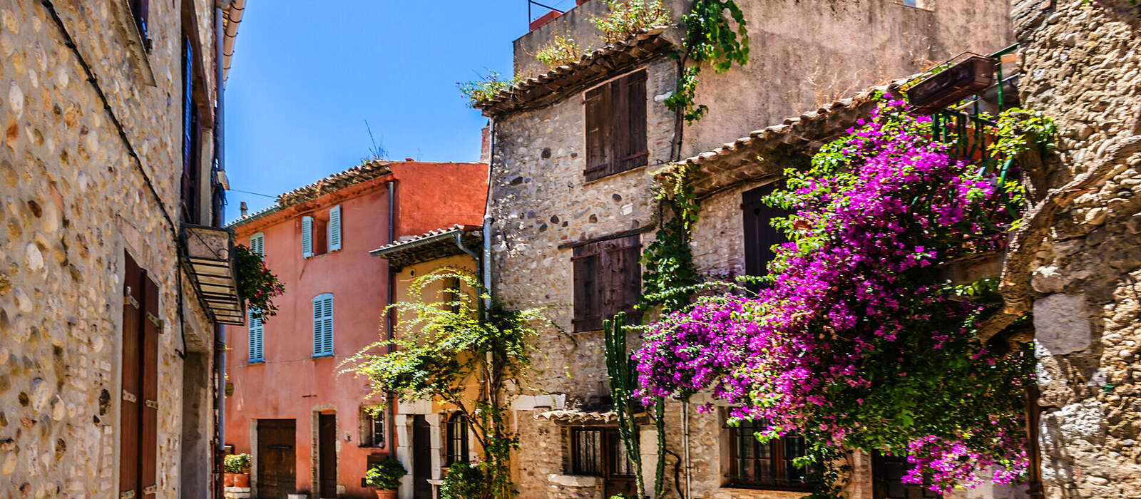 Haut-de-Cagnes - der älteste Stadtteil von Cagnes-sur-Mer an der französischen Riviera © dbrnjhrj - stock.adobe.com