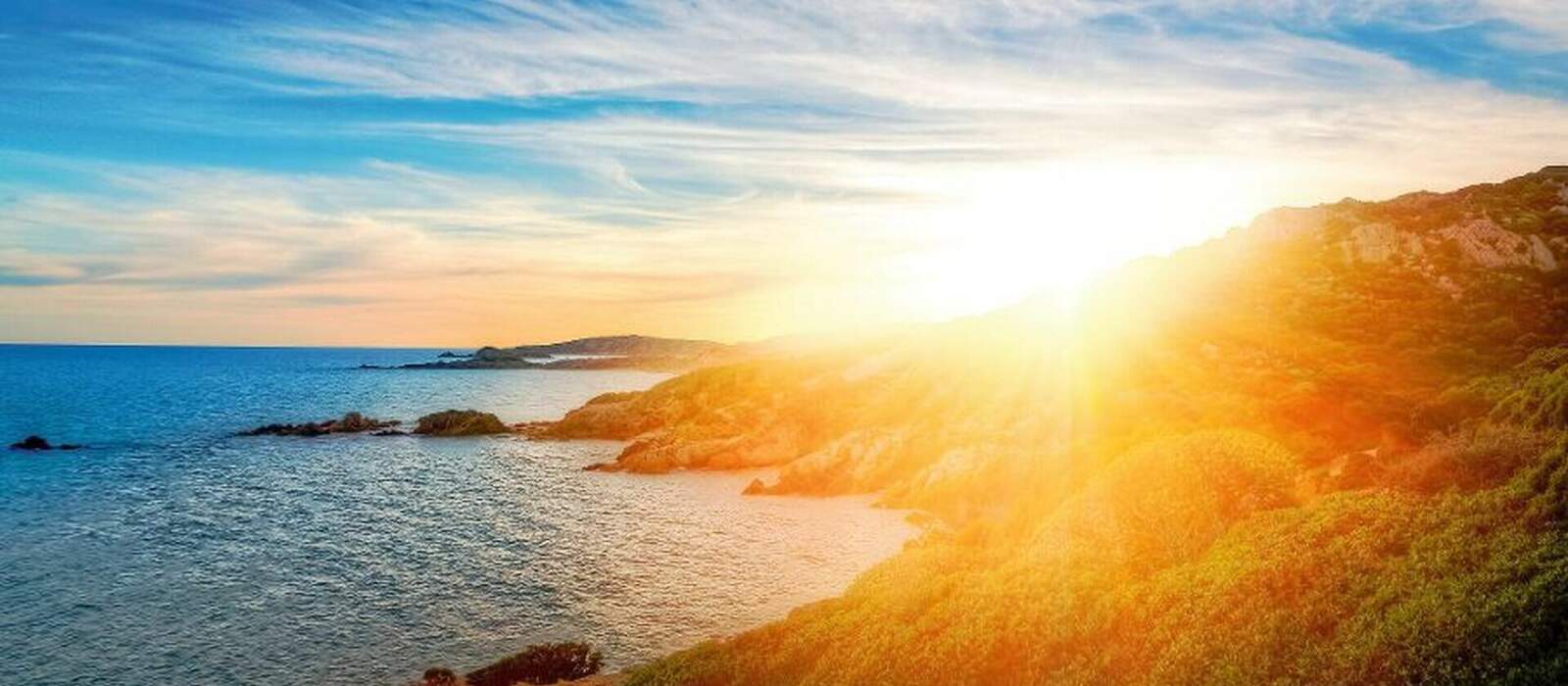 Sonnenuntergang in Chia auf Sardinien © Ideeah Studio - Fotolia