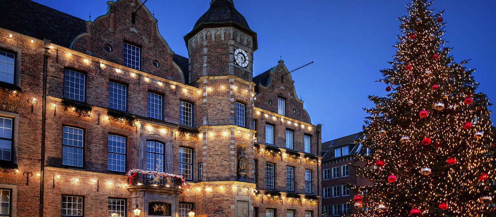 Weihnachtszeit in Düsseldorf © janvier - stock.adobe.com