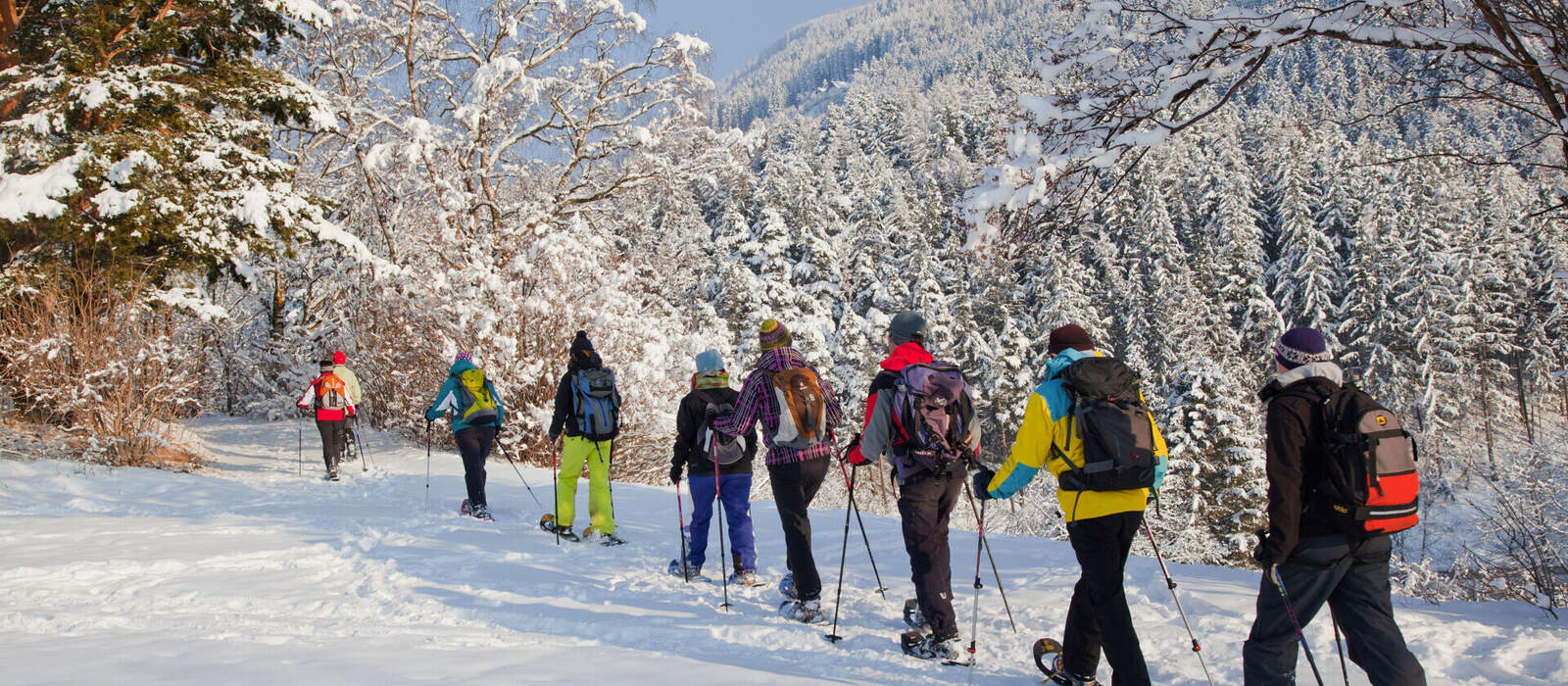 Schneeschuhwandern © topshots - stock.adobe.com