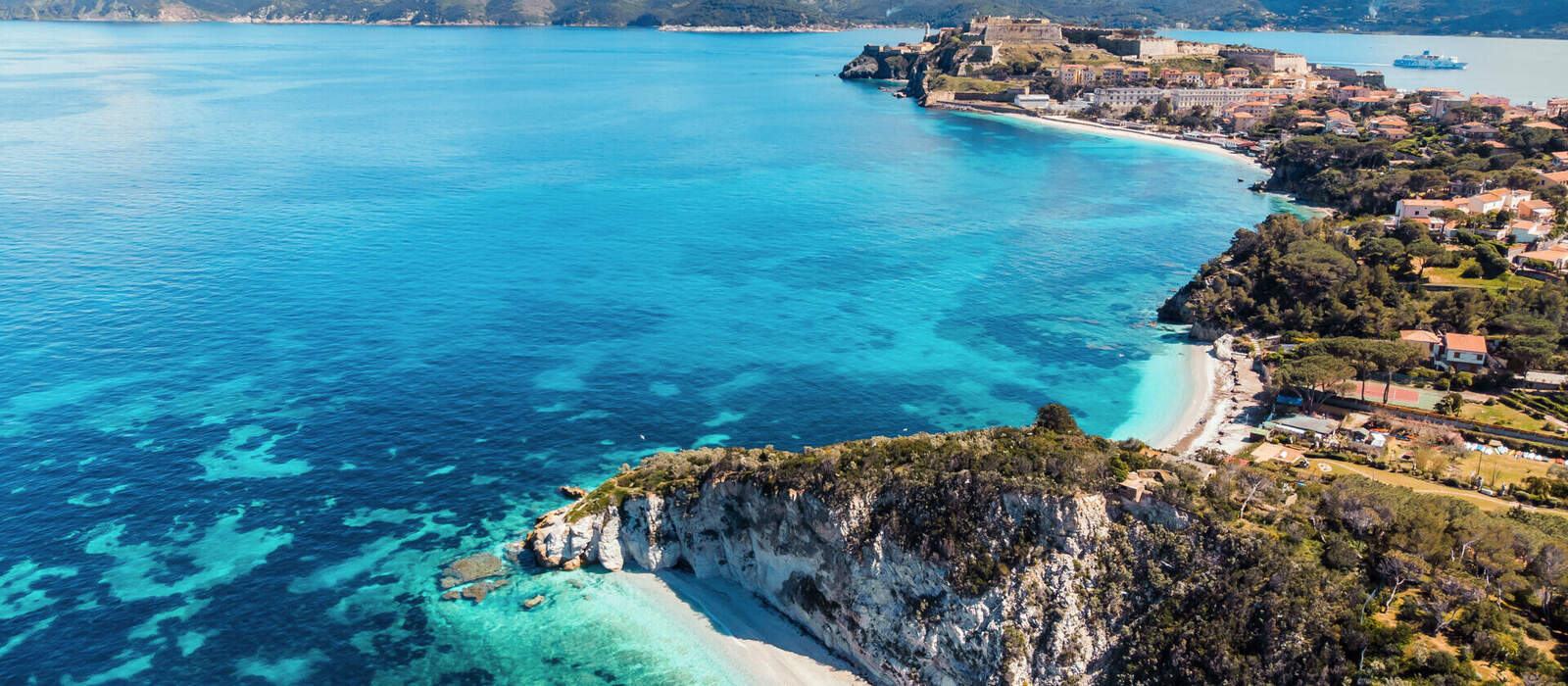 Strand von Capo Bianco auf der Insel Elba © Daniele Fiaschi Ph - stock.adobe.com