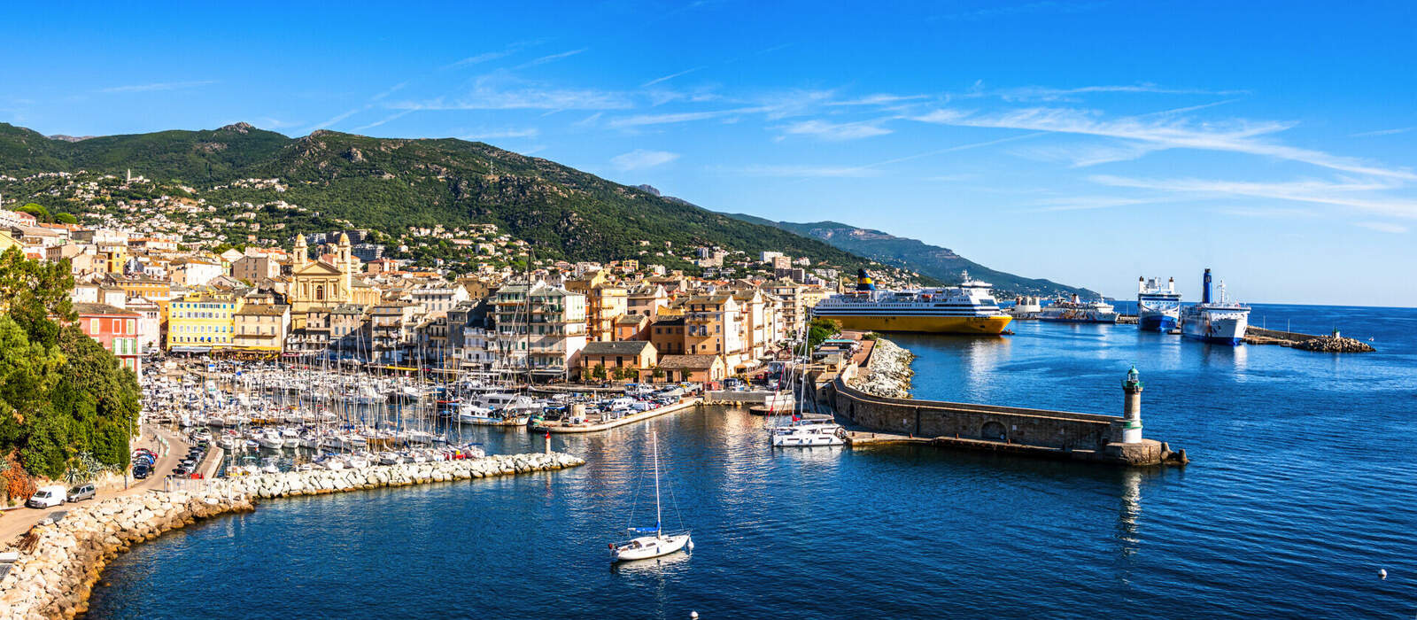 Altstadt und Hafen von Bastia auf Korsika © Ralph Hoppe - www.FooTToo.de