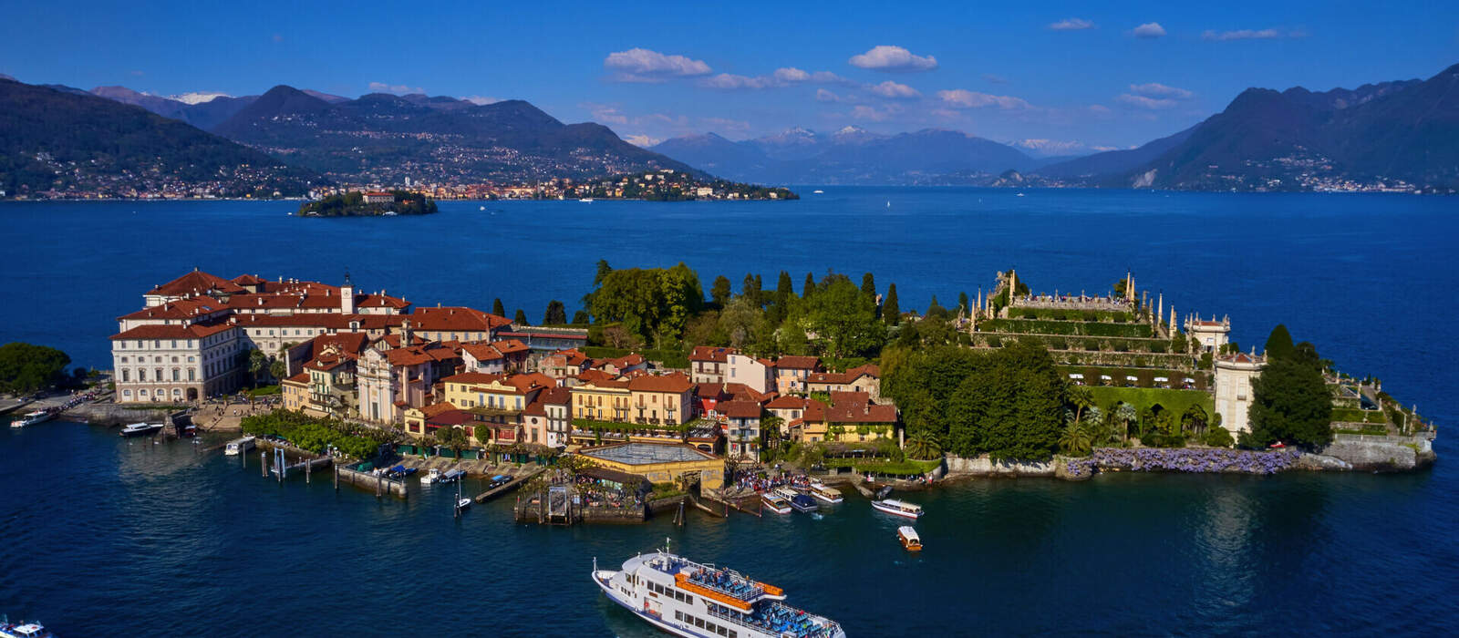Panorama von Isola Bella am Lago Maggiore © Berg - stock.adobe.com