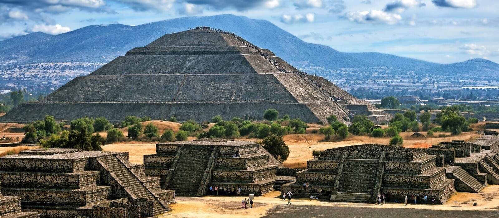 Sonnenpyramide von Teotihuacán © f9photos - Fotolia