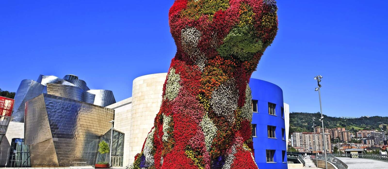 Puppy von Jeff Koons vor dem Guggenheim Museum in Bilbao © Fulcanelli - stock.adobe.com
