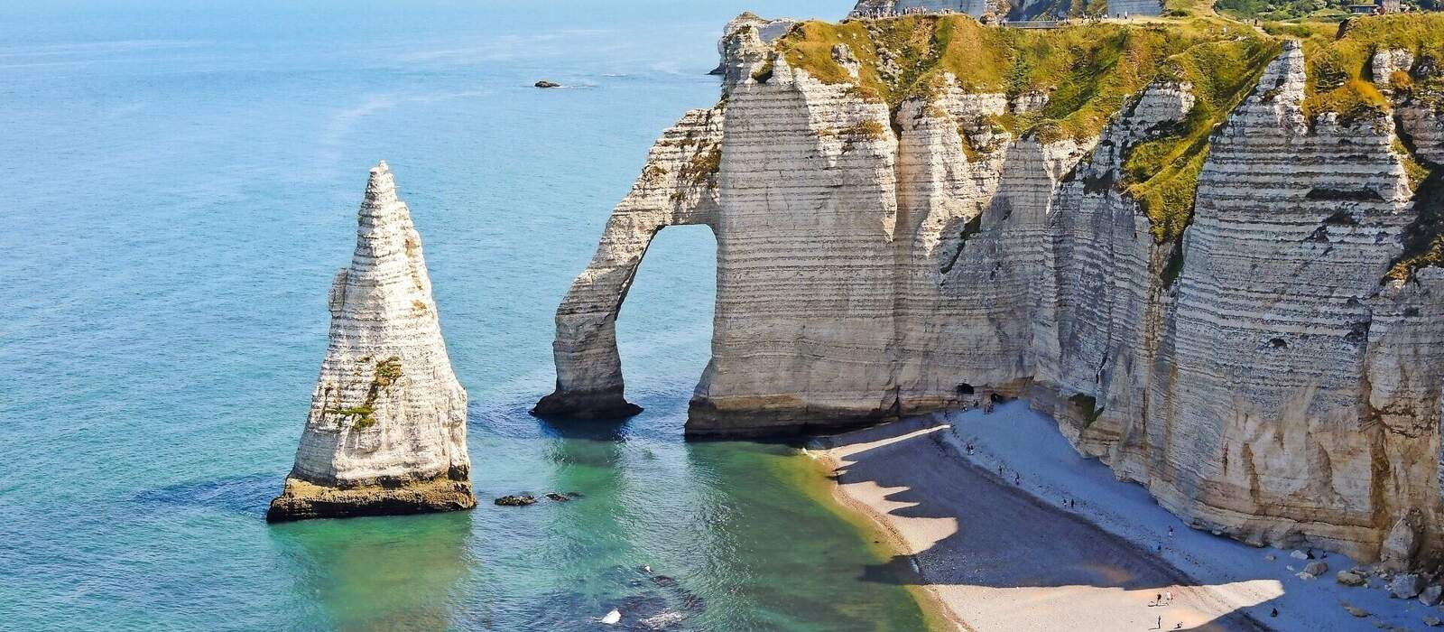 Klippen von Étretat in der Normandie, Frankreich © vvoe - stock.adobe.com
