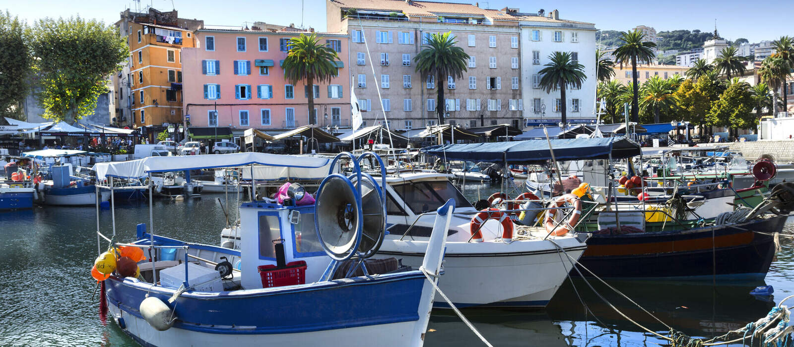 Port Tino Rossi in Ajaccio, Frankreich ©PUNTOSTUDIOFOTO Lda - stock.adobe.com