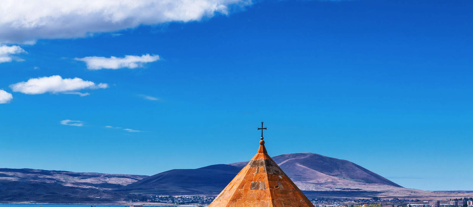 Sewanawank-Kloster in Sevan in Armenien ©photoaliona - stock.adobe.com