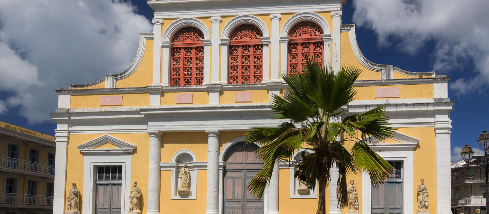 Cathédrale Saint-Pierre et Saint-Paul auf Guadeloupe © hopsalka - stock.adobe.com