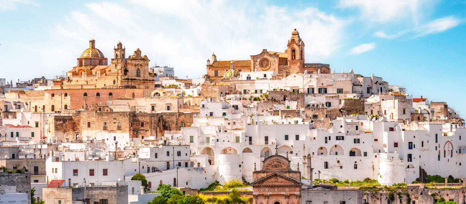 Skyline der weißen Stadt Ostuni © alexanderuhrin - stock.adobe.com