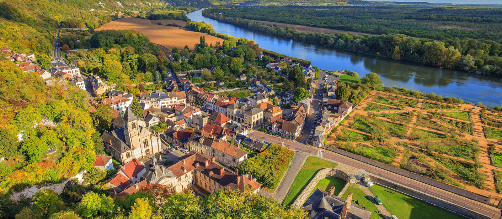 La Roche-Guyon © aterrom - stock.adobe.com