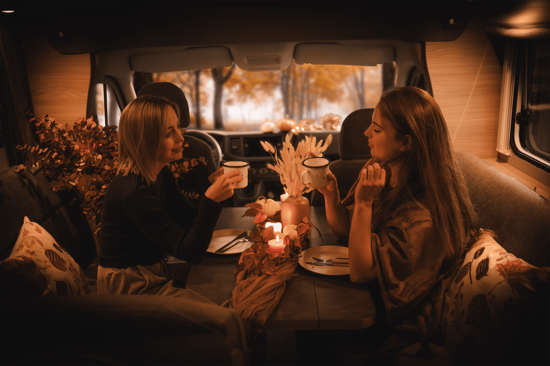 10 Dinge, die bei deinem Camper Trip im Herbst nicht fehlen dürfen