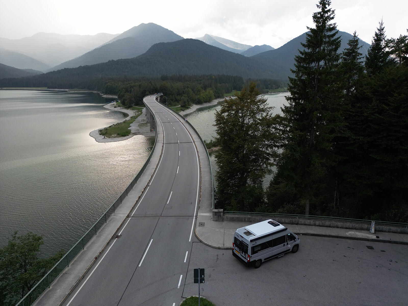 Mit dem WebCamper unterwegs durch die Berge